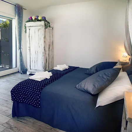 Adeline Bed and Breakfast Dascio